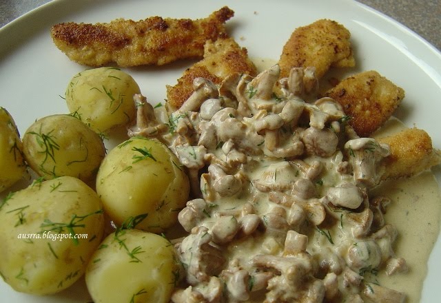Vištienos kepsneliai su voveraitėmis