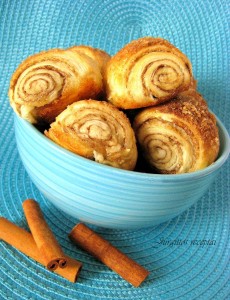 Sluoksniuotos bandeles su cinamonu_psl