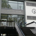 1963 m. kovo 18 d. architekto K. Hutter suprojektuotam užrašui įgyvendinti prireikė 50 metų