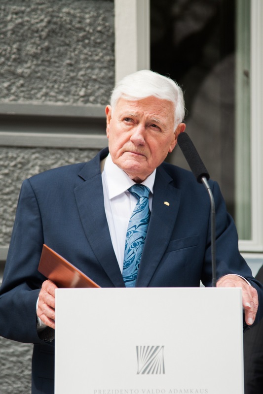 VDU Tarybos pirmininkas Adamkus2