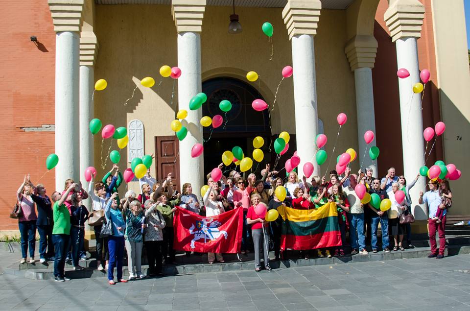 Valstybės dienos proga Lietuvą jau pasveikino Baltimorės, San Paulo ir Tokijo lietuviai