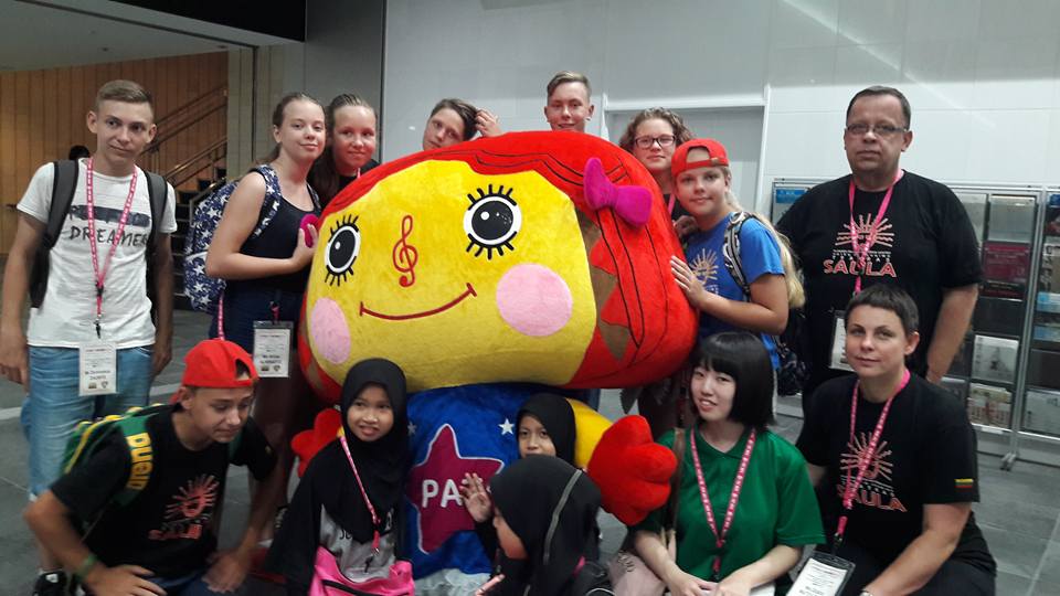 Plungės teatras „Saula“ Lietuvą garsino Pasauliniame vaikų teatrų forume Japonijoje