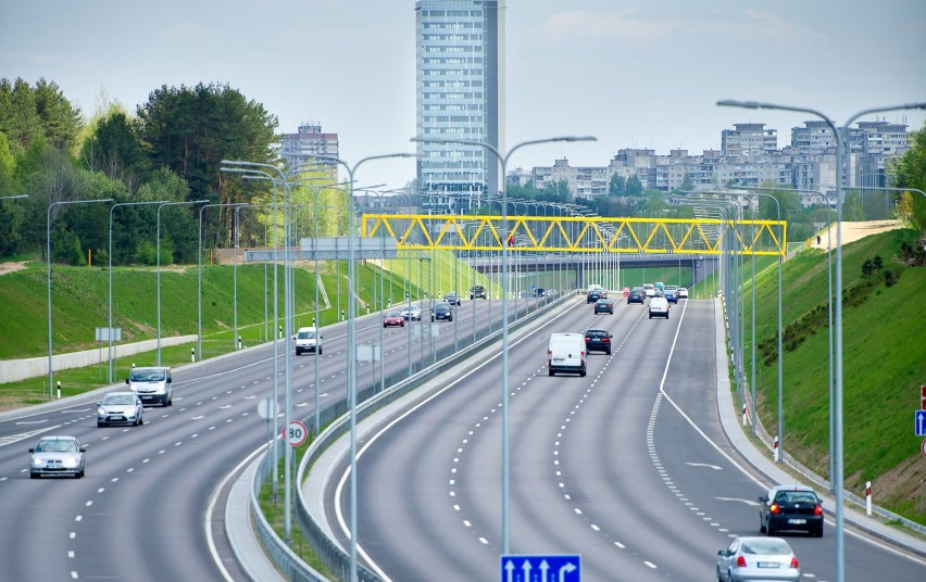 Lietuviškas vairuotojo pažymėjimas įsigalios daugiau nei 50 šalių