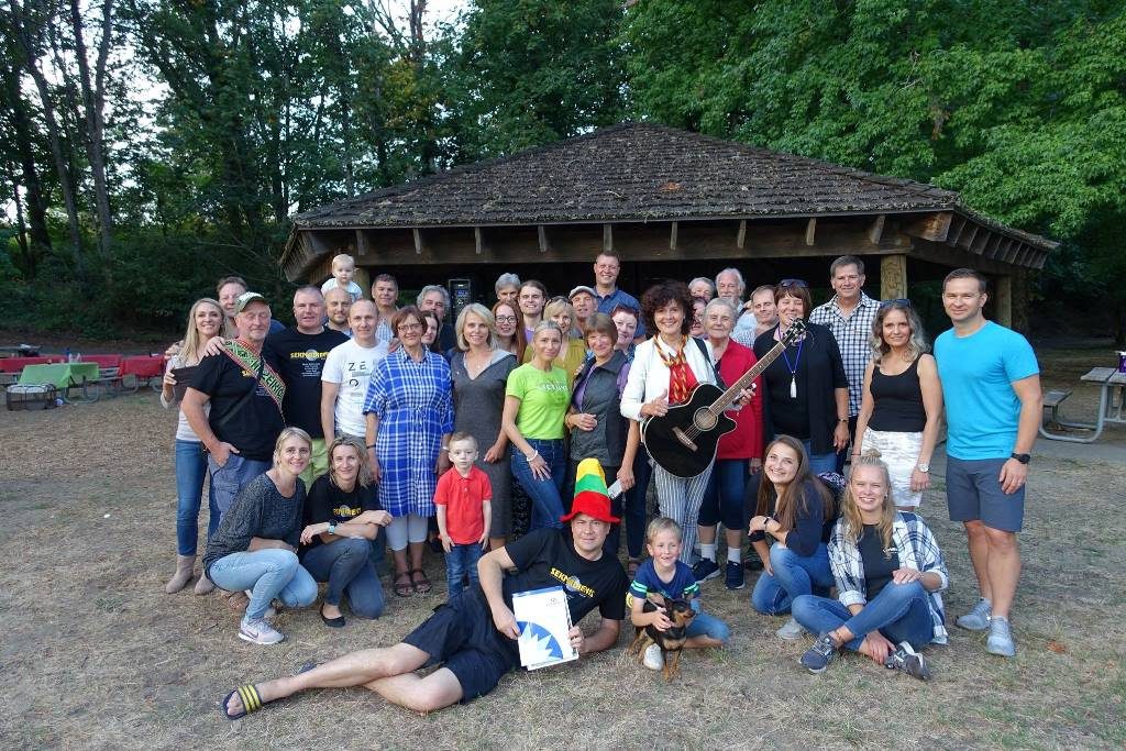 JAV. Vasaros sezono palydėtuvės su sielos gydytoja
