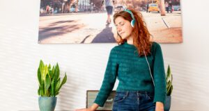 Tinkama ausų priežiūra – geros klausos išlaikymo sąlyga