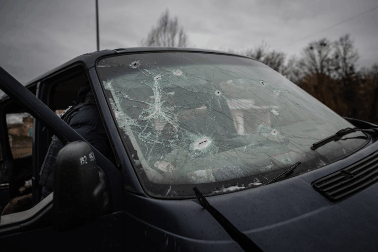 Kada verta taisyti, o kada keisti automobilio stiklą?