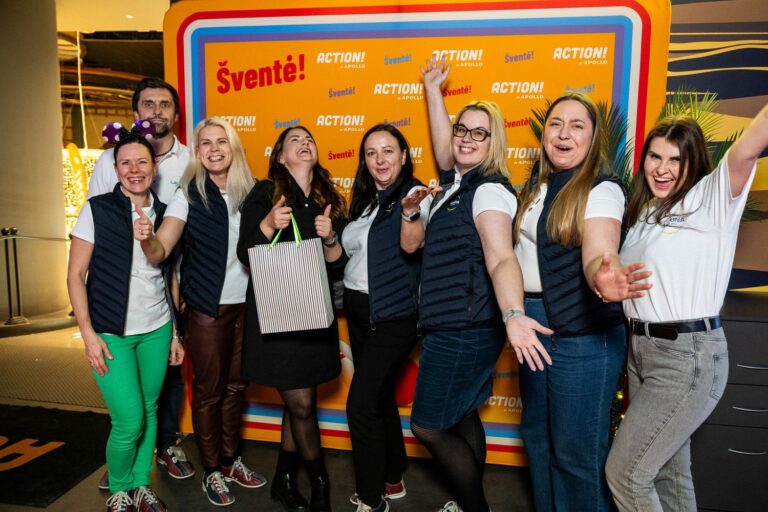 Šventiniame boulingo turnyre su šeimomis dalyvavusios žinomos moterys paatviravo apie asmeninių švenčių tradicijas