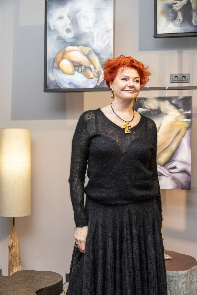Į parodą pakvietusi menininkė Lilija Kavaliauskienė: „Ne kartą esu „nurengta“, ir prekybos centre, ir gatvėje“