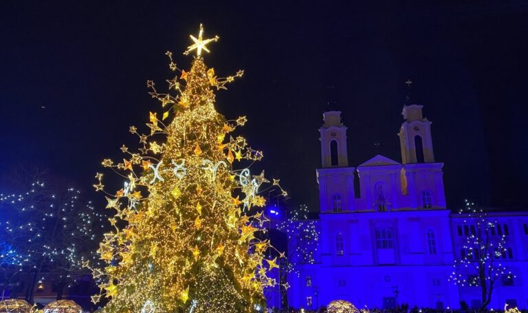 Lapkričio 22-osios vakarą eglutės įžiebimas Kaune suburs miestiečius šviesos šventei