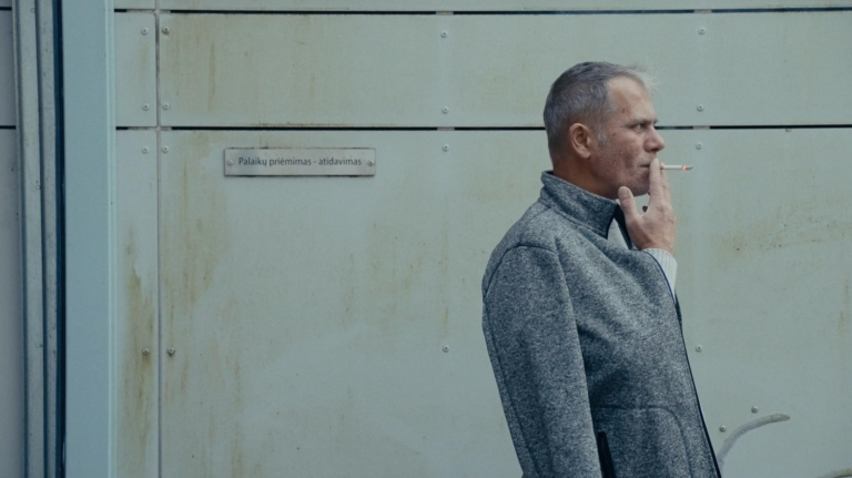 „Sidabrinei gervei“ nominuotame filme – įamžintas Valstybinės teismo medicinos tarnybos darbuotojo portretas
